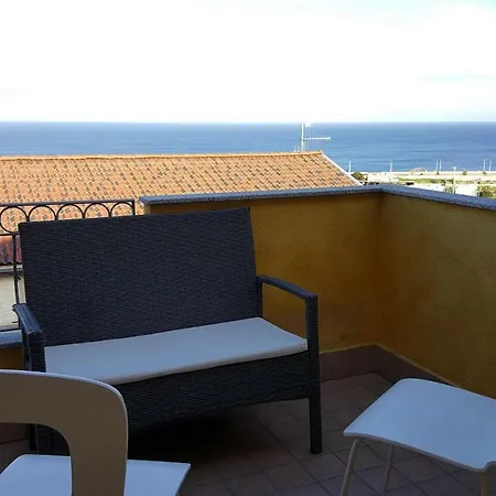 - Isr071018-cya Apartman *