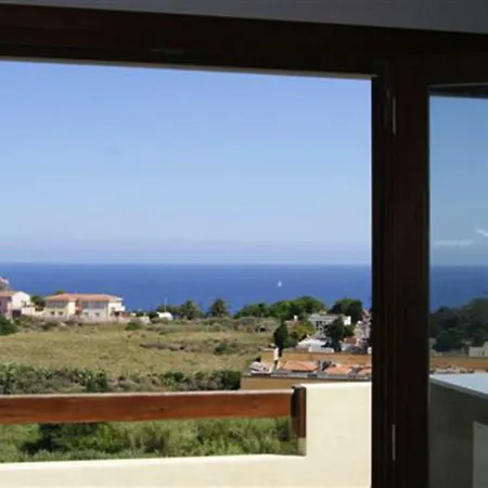 - Isr071018-cya Apartman